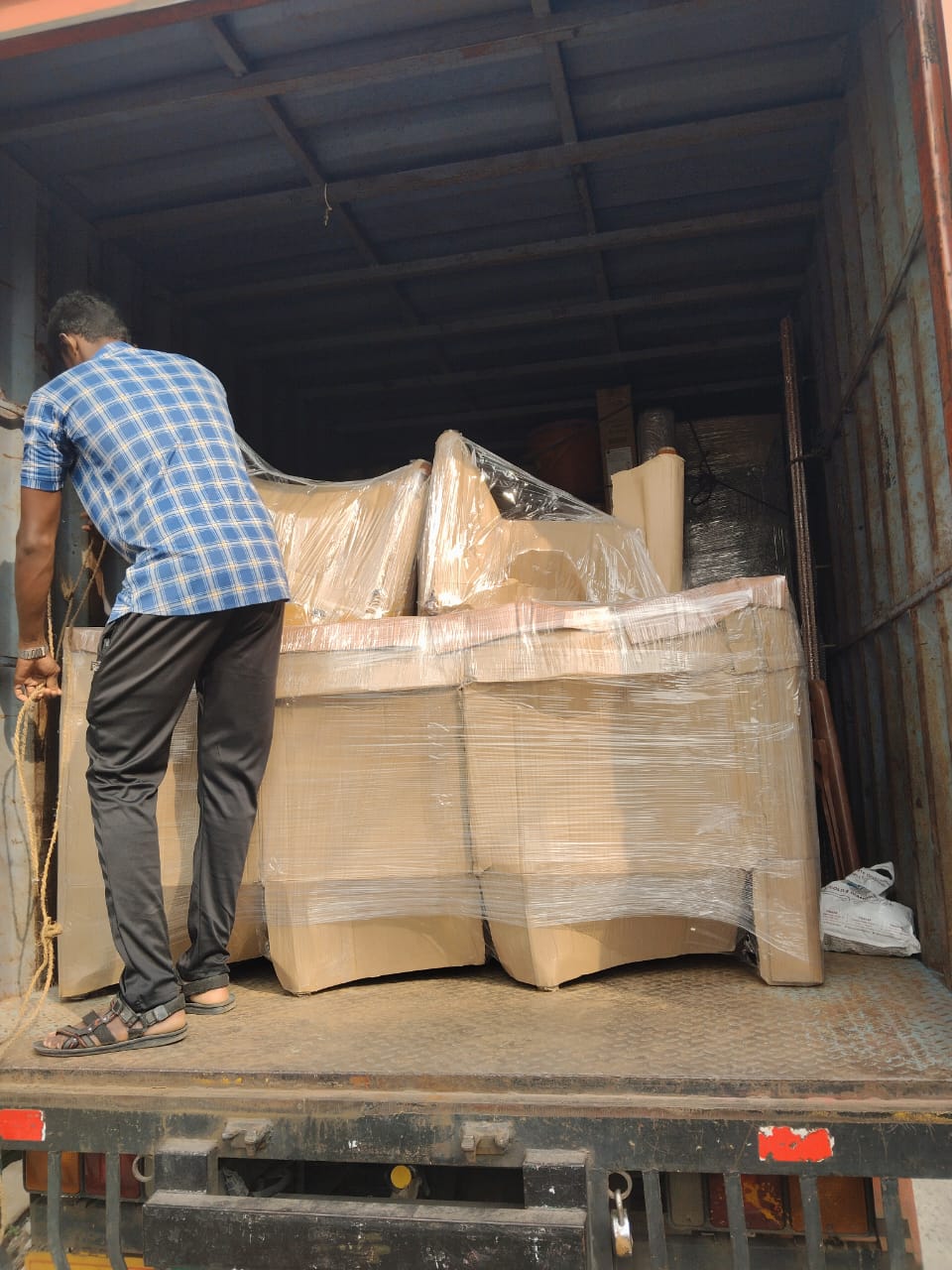 Velan Packers & Movers